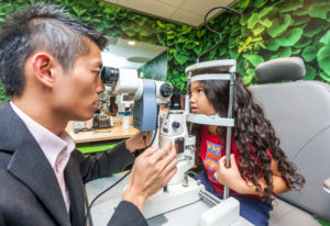 treehouse-doctor-examining-patient