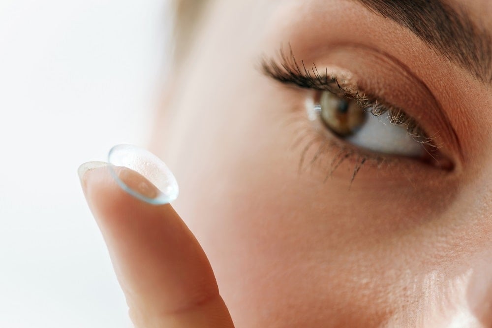 Daytime soft contact lenses