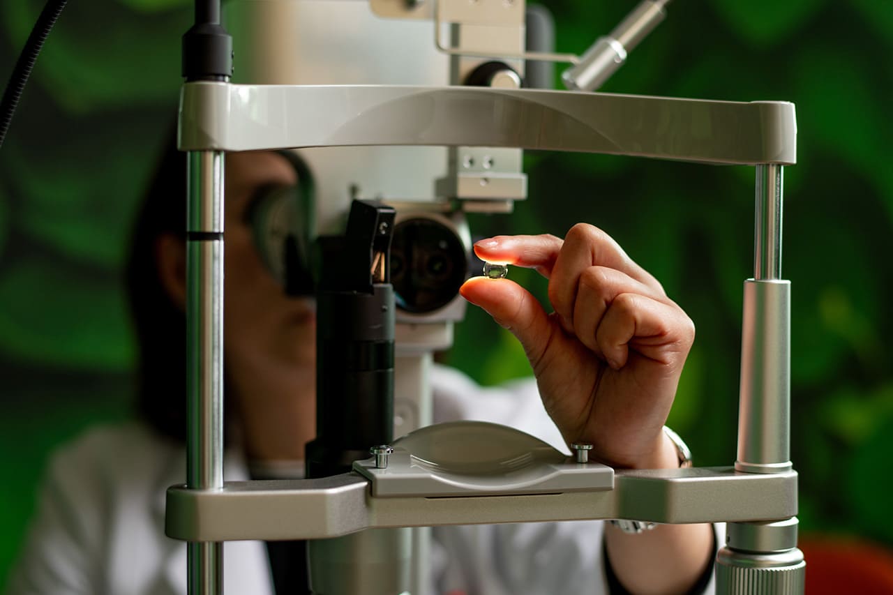 doctor-examining-a-contact-lense