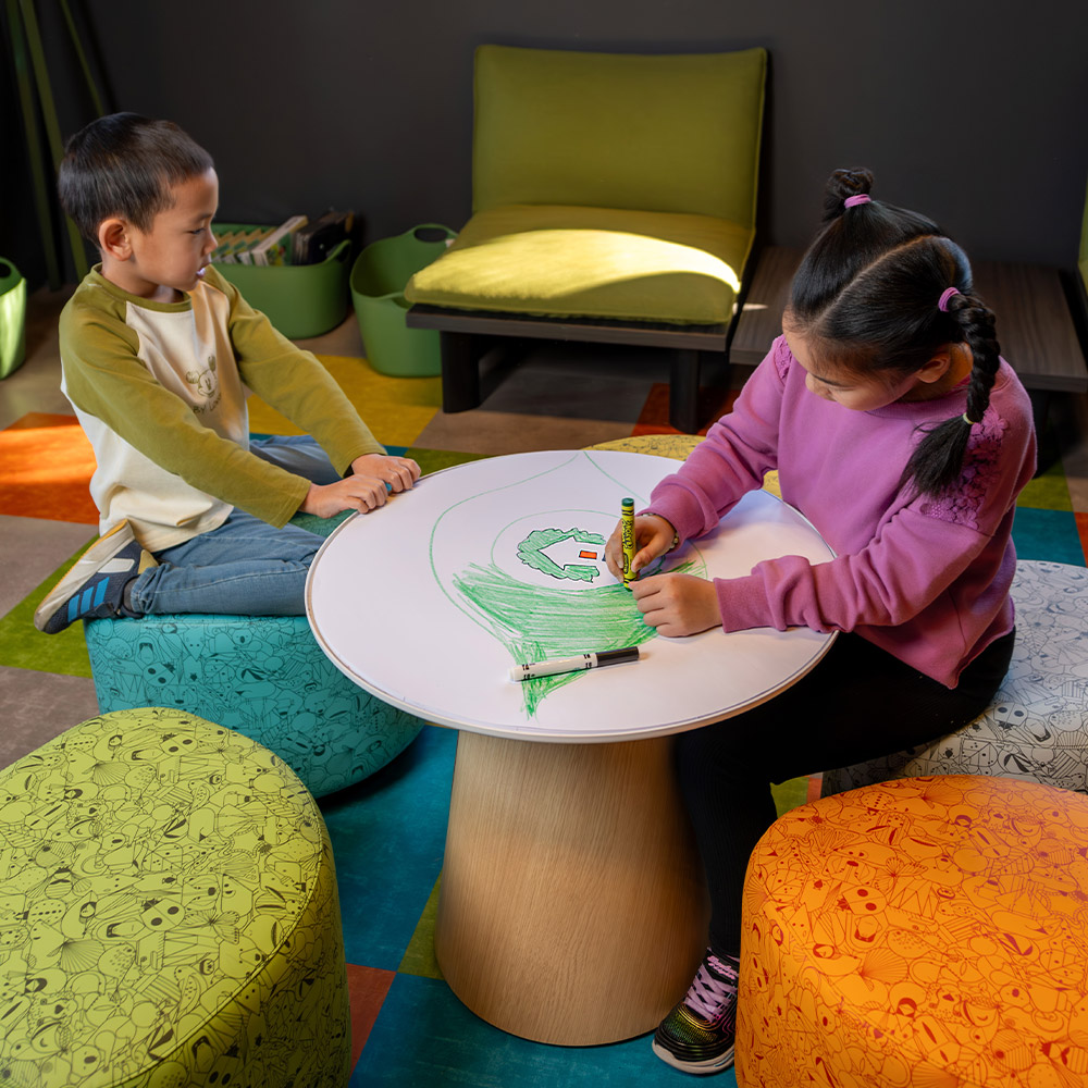 Square-Myopia--Children-drawing-waitng-room